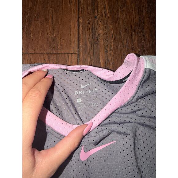Small Nike Hyper Femme cropped long-sleeve mesh running Top - Picture 3 of 6